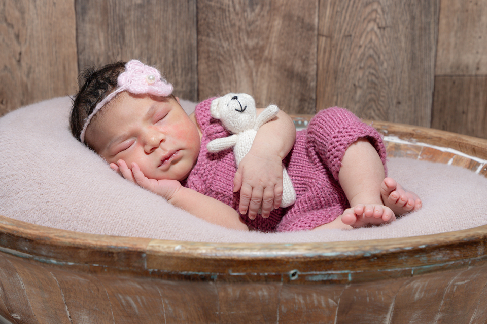 1751537940000-aylara