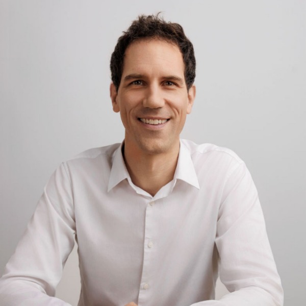 4574499-md-phd-dr-med-jonas-kloepper