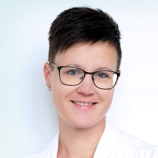 5020658-dr-med-univ-zsuzsanna-szankai