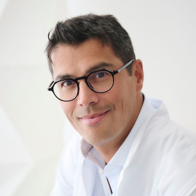 CRM portrait (800 x 800 px) - 1